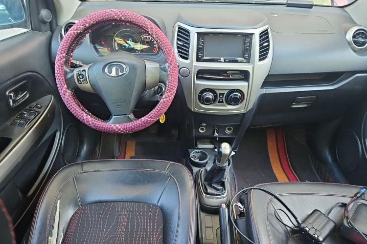 Used Great Wall M4 2012 1.5L Manual Luxury Version Center Console