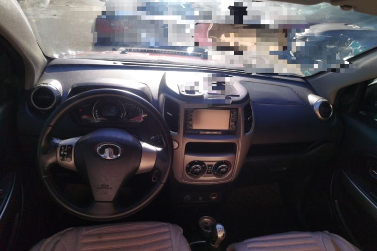 Used Great Wall M4 2012 1.5L Manual Luxury Version Center Console