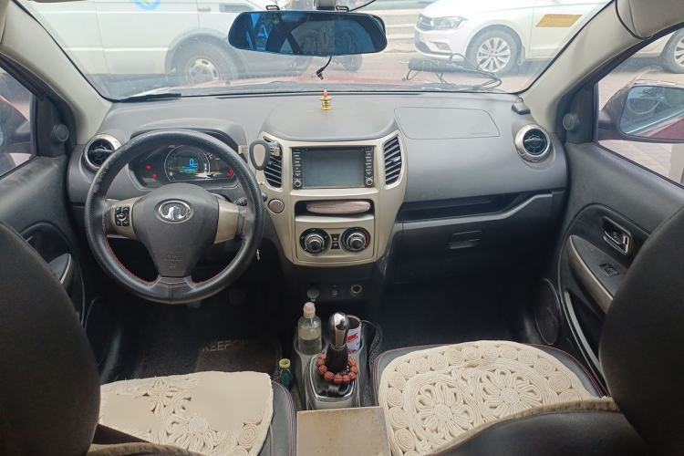 Used Great Wall M4 2012 1.5L Manual Comfort Version Center Console