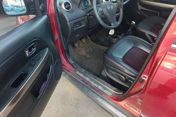 Used Great Wall M4 2012 1.5L Manual Comfort Version Driver Seat
