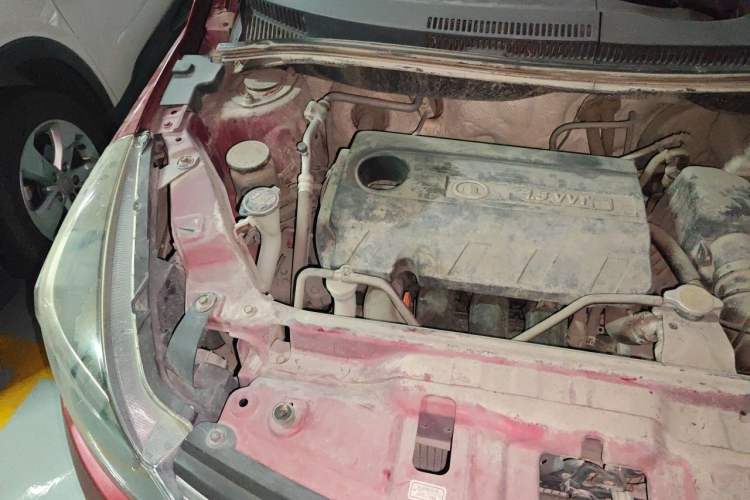 Used Great Wall M4 2012 1.5L Manual Comfort Version Engine Bay Right
