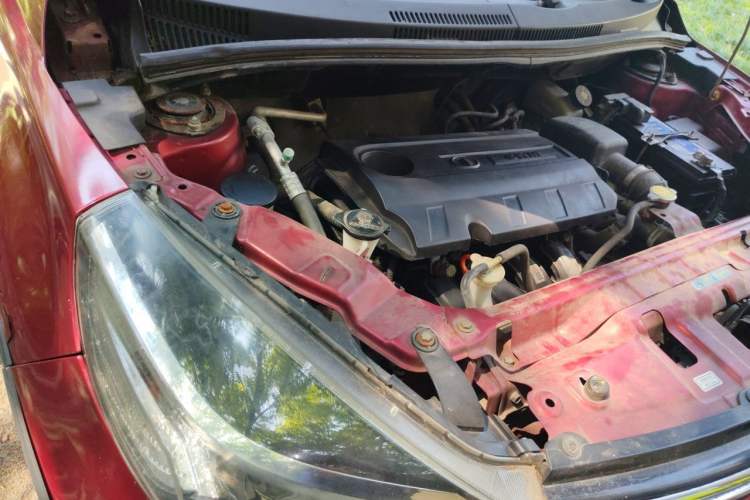 Used Great Wall M4 2012 1.5L Manual Comfort Version Engine Bay Right