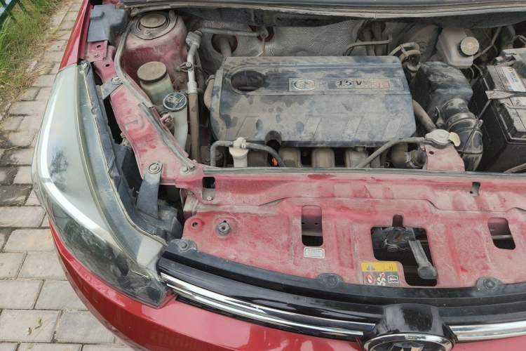Used Great Wall M4 2012 1.5L Manual Comfort Version Engine Bay Right