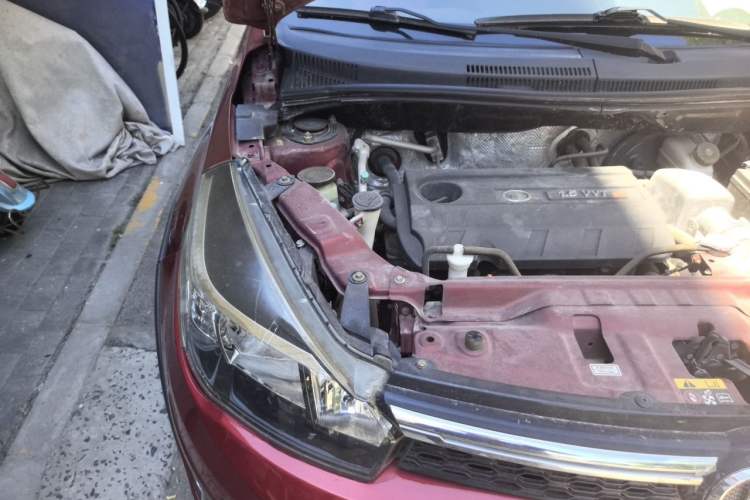 Used Great Wall M4 2012 1.5L Manual Luxury Version Engine Bay Right