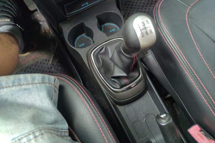 Used Great Wall M4 2012 1.5L Manual Luxury Version Gear Lever