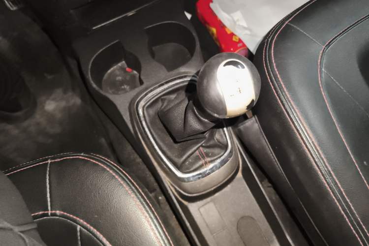 Used Great Wall M4 2012 1.5L Manual Comfort Version Gear Lever