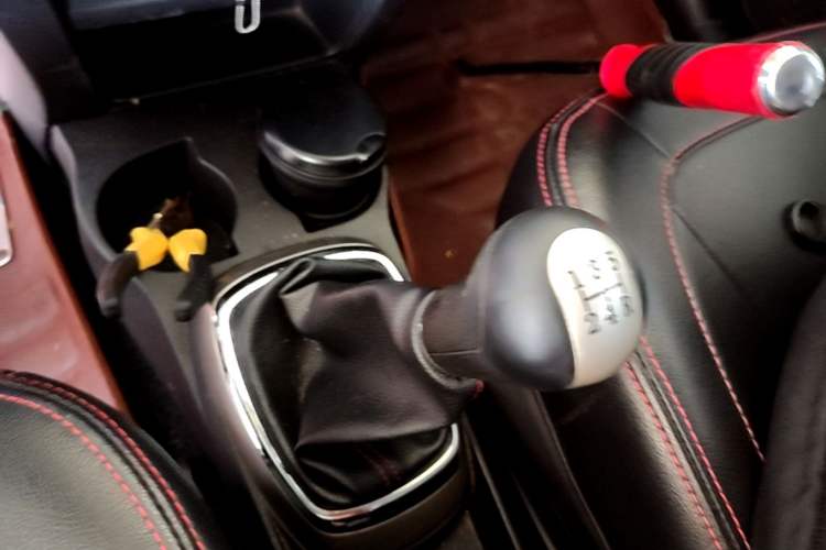 Used Great Wall M4 2012 1.5L Manual Luxury Version Gear Lever