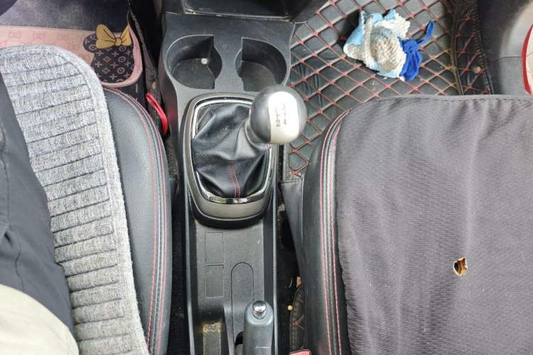 Used Great Wall M4 2012 1.5L Manual Comfort Version Gear Lever