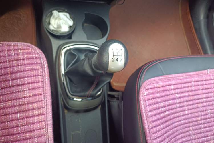 Used Great Wall M4 2012 1.5L Manual Comfort Version Gear Lever