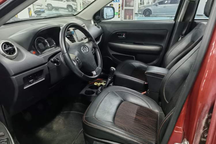 Used Great Wall M4 2012 1.5L Manual Luxury Version Interior 6