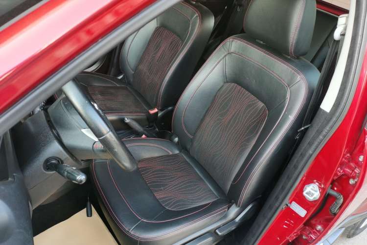 Used Great Wall M4 2012 1.5L Manual Elite Edition Left Front Seat