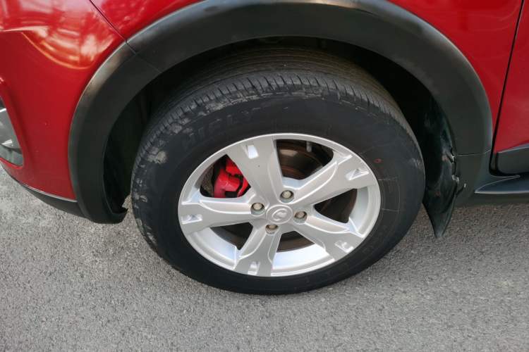 Used Great Wall M4 2012 1.5L Manual Elite Edition Left Front Wheel Hub