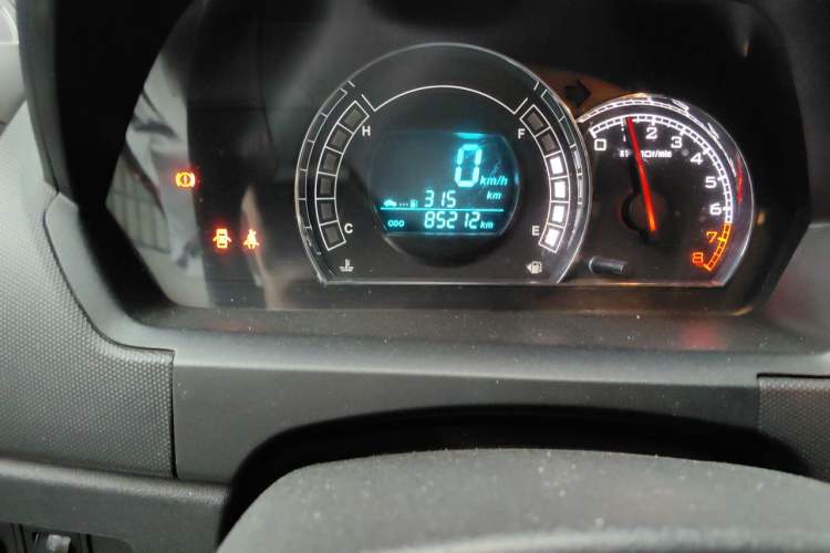 Used Great Wall M4 2012 1.5L Manual Elite Edition Odometer Close Up
