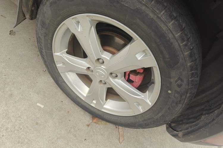 Used Great Wall M4 2012 1.5L Manual Comfort Version Right Front Wheel Hub
