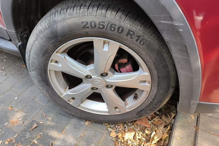 Used Great Wall M4 2012 1.5L Manual Luxury Version Right Front Wheel Hub