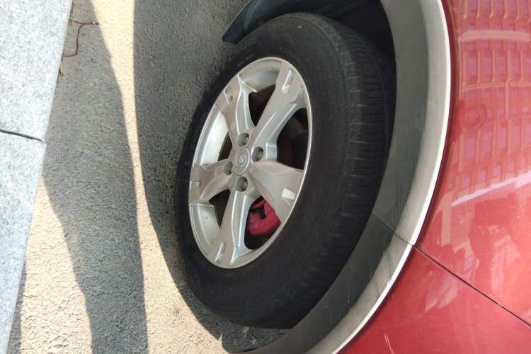 Used Great Wall M4 2012 1.5L Manual Luxury Version Right Front Wheel Hub