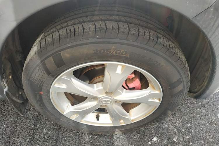 Used Great Wall M4 2012 1.5L Manual Luxury Version Right Front Wheel Hub