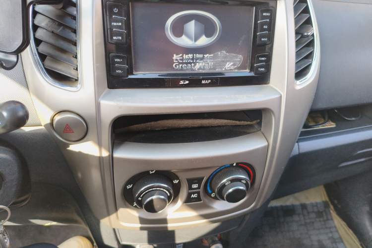 Used Great Wall M4 2012 1.5L Manual Luxury Version Audio And AC Panel