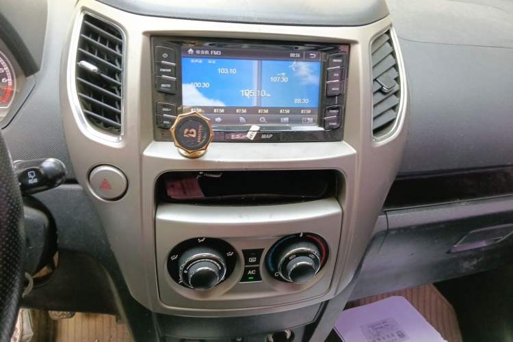 Used Great Wall M4 2012 1.5L Manual Luxury Version Audio And AC Panel