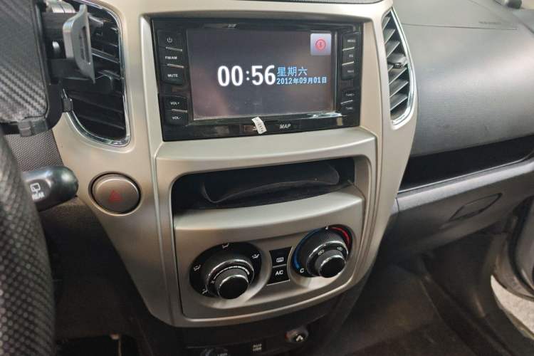 Used Great Wall M4 2012 1.5L Manual Luxury Version Audio And AC Panel