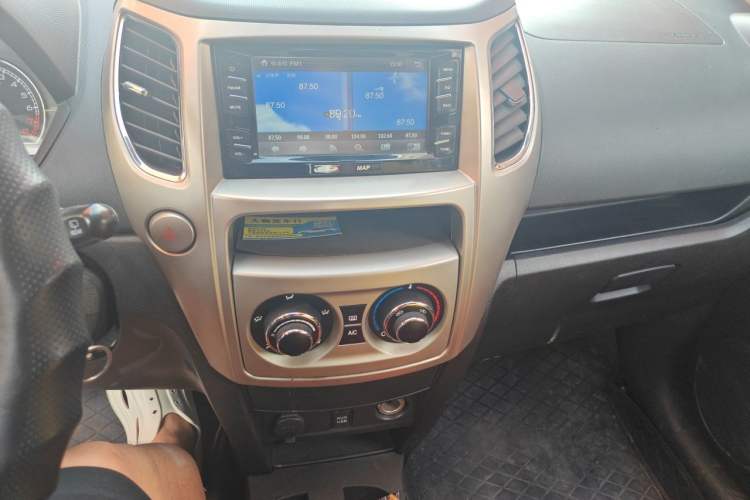 Used Great Wall M4 2012 1.5L Manual Luxury Version Audio And AC Panel