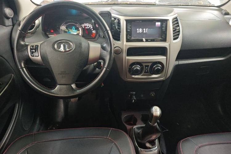 Used Great Wall M4 2012 1.5L Manual Luxury Version Center Console