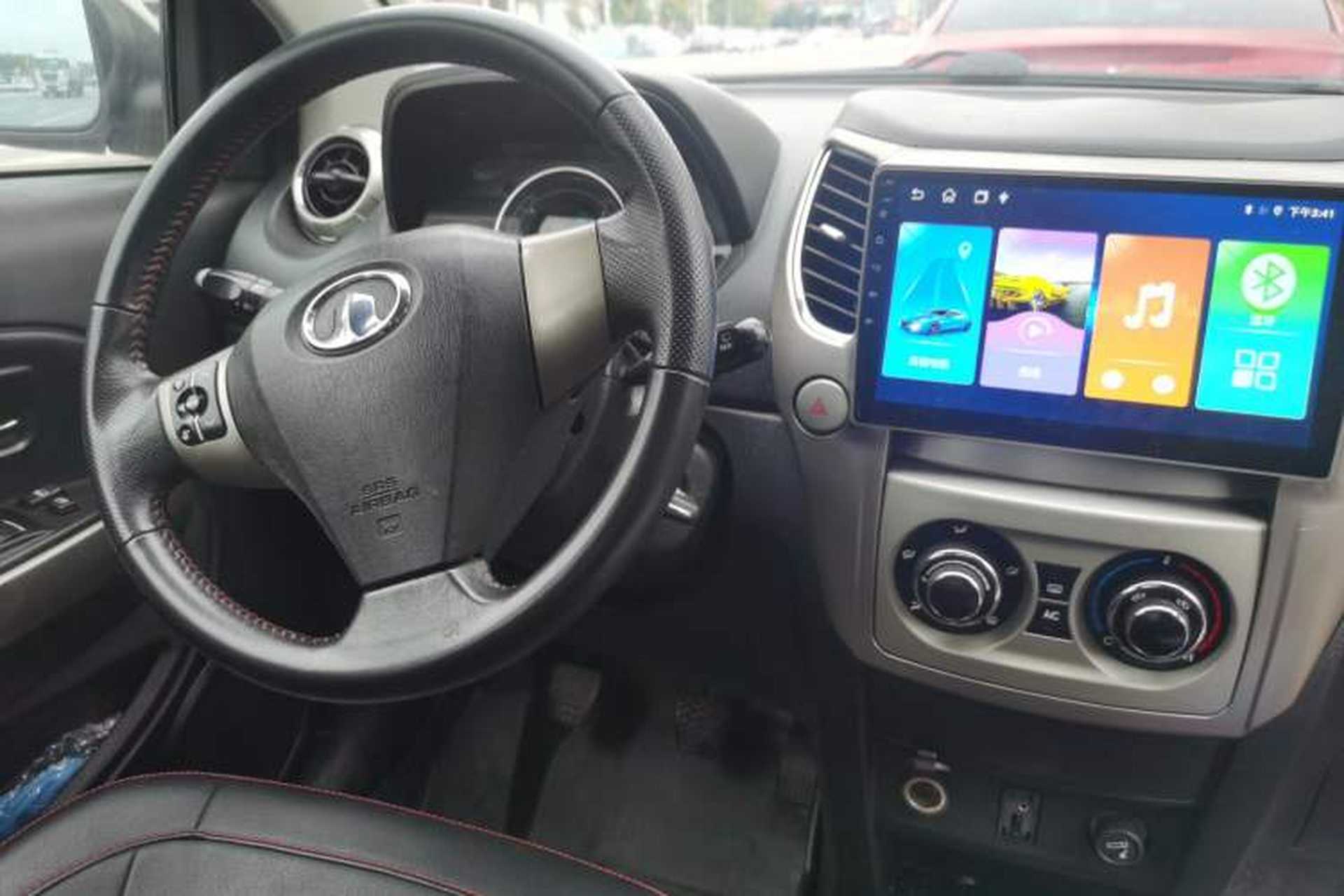 Used Great Wall M4 2012 1.5L Manual Comfort Version Center Console