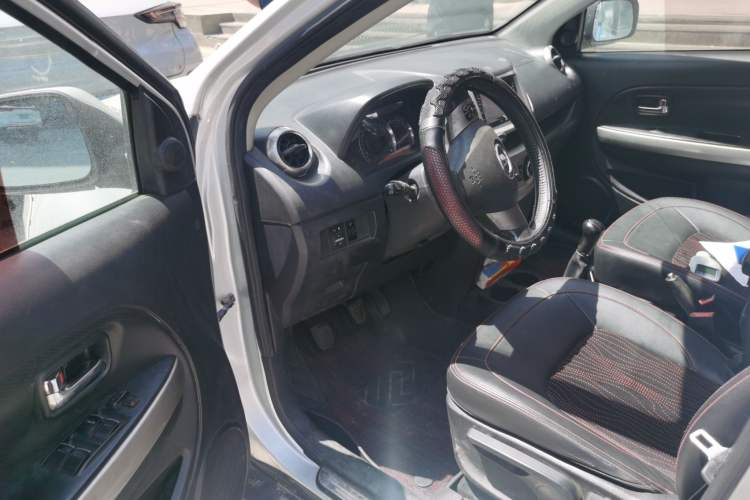 Used Great Wall M4 2012 1.5L Manual Luxury Version Driver Seat