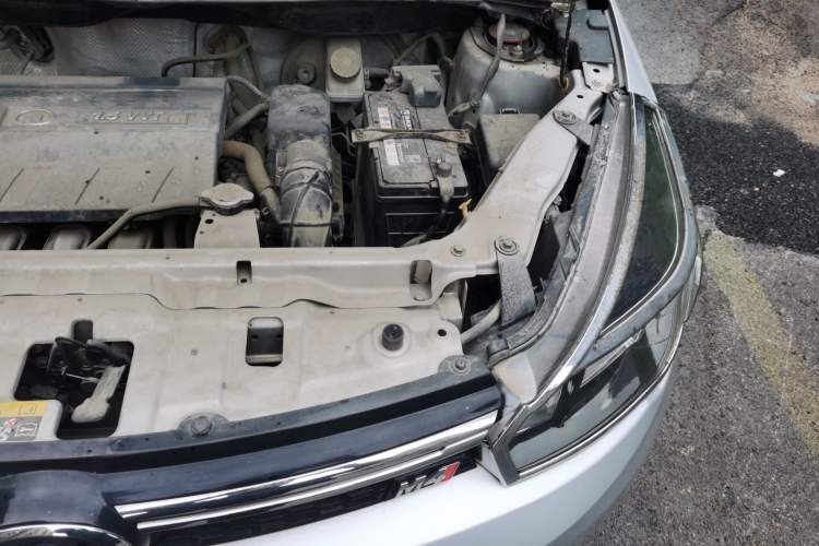 Used Great Wall M4 2012 1.5L Manual Luxury Version Engine Bay Left