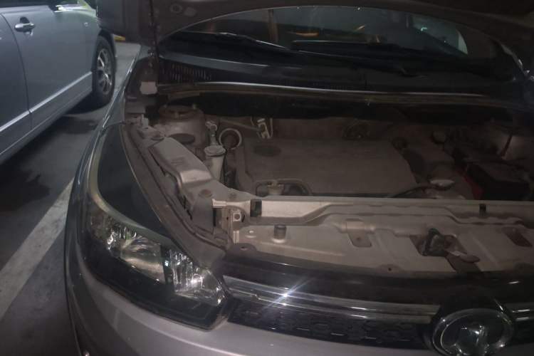 Used Great Wall M4 2012 1.5L Manual Luxury Version Engine Bay Right