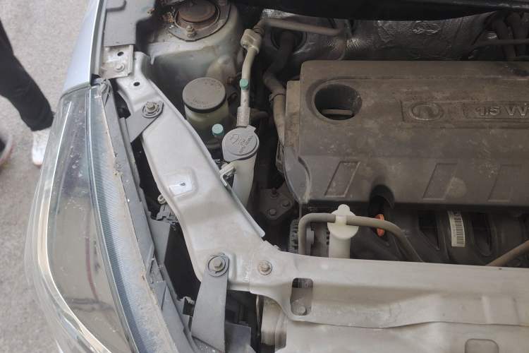 Used Great Wall M4 2012 1.5L Manual Luxury Version Engine Bay Right