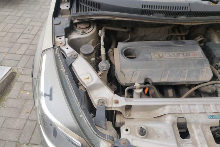 Used Great Wall M4 2012 1.5L Manual Luxury Version Engine Bay Right