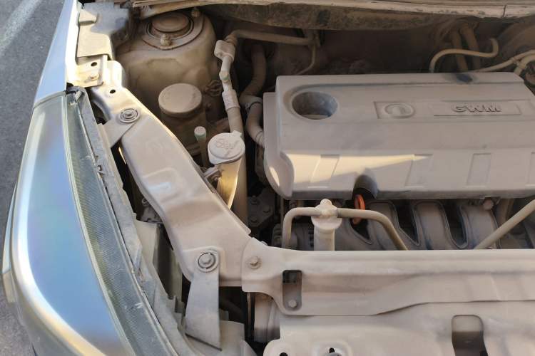 Used Great Wall M4 2012 1.5L Manual Luxury Version Engine Bay Right