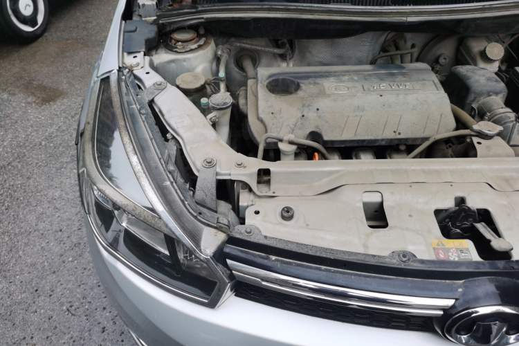 Used Great Wall M4 2012 1.5L Manual Luxury Version Engine Bay Right