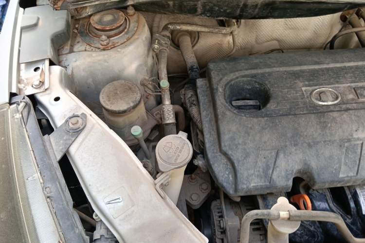 Used Great Wall M4 2012 1.5L Manual Luxury Version Engine Bay Right
