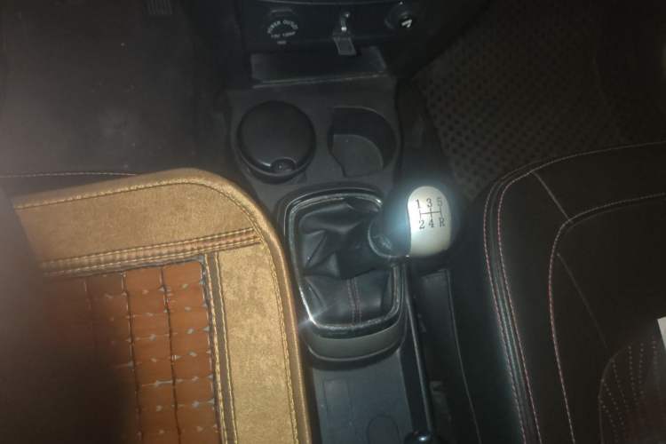 Used Great Wall M4 2012 1.5L Manual Luxury Version Gear Lever