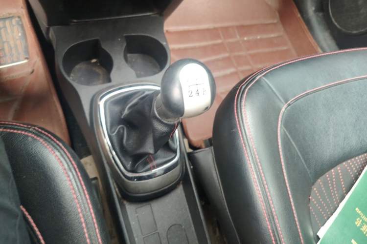 Used Great Wall M4 2012 1.5L Manual Luxury Version Gear Lever