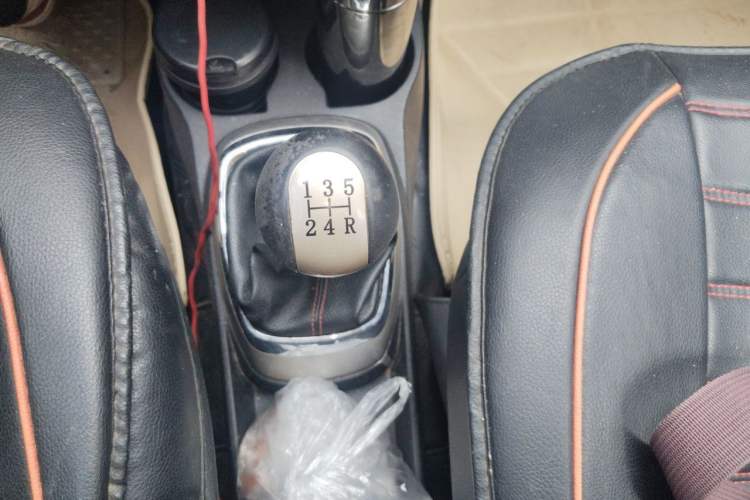 Used Great Wall M4 2012 1.5L Manual Comfort Version Gear Lever