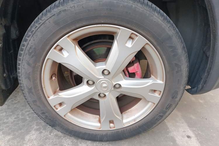 Used Great Wall M4 2012 1.5L Manual Comfort Version Right Front Wheel Hub