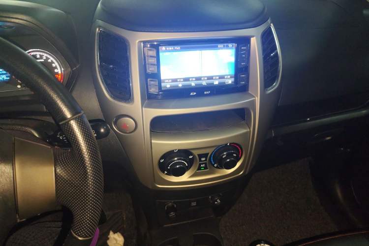 Used Great Wall M4 2012 1.5L Manual Luxury Version Audio And AC Panel