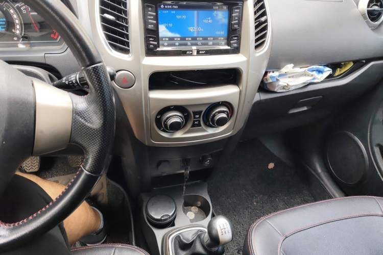 Used Great Wall M4 2012 1.5L Manual Luxury Version Audio And AC Panel