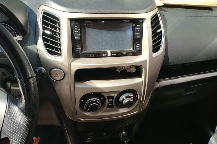 Used Great Wall M4 2012 1.5L Manual Luxury Version Audio And AC Panel