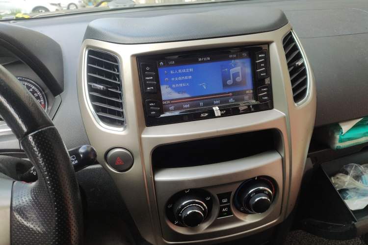 Used Great Wall M4 2012 1.5L Manual Luxury Version Audio And AC Panel