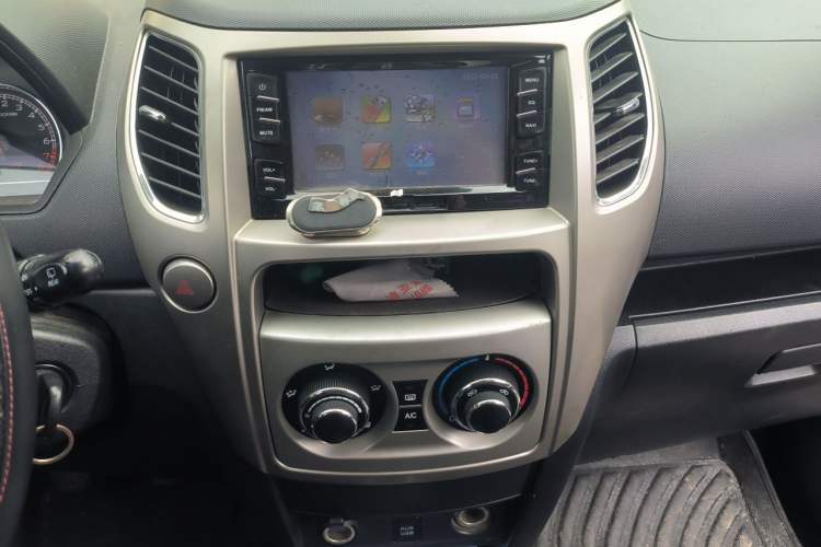 Used Great Wall M4 2012 1.5L Manual Luxury Version Audio And AC Panel