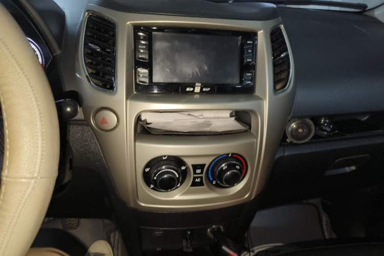 Used Great Wall M4 2012 1.5L Manual Luxury Version Audio And AC Panel