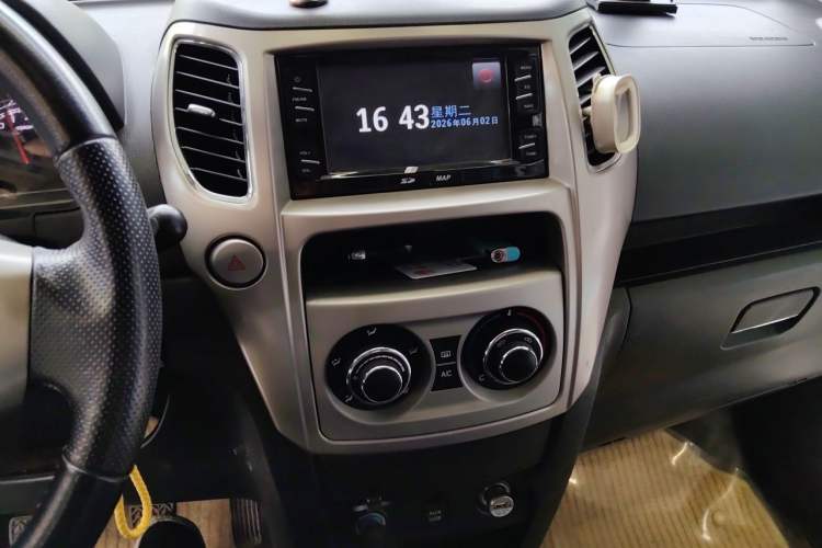 Used Great Wall M4 2012 1.5L Manual Luxury Version Audio And AC Panel