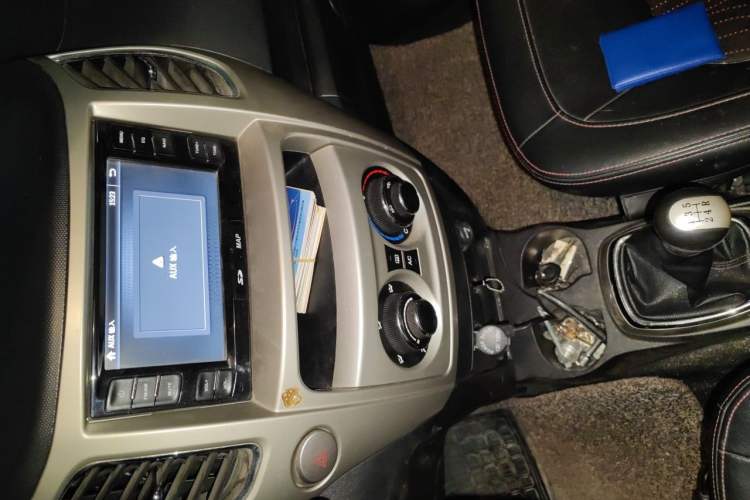 Used Great Wall M4 2012 1.5L Manual Luxury Version Audio And AC Panel