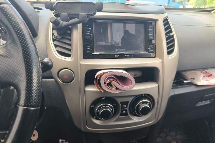 Used Great Wall M4 2012 1.5L Manual Luxury Version Audio And AC Panel