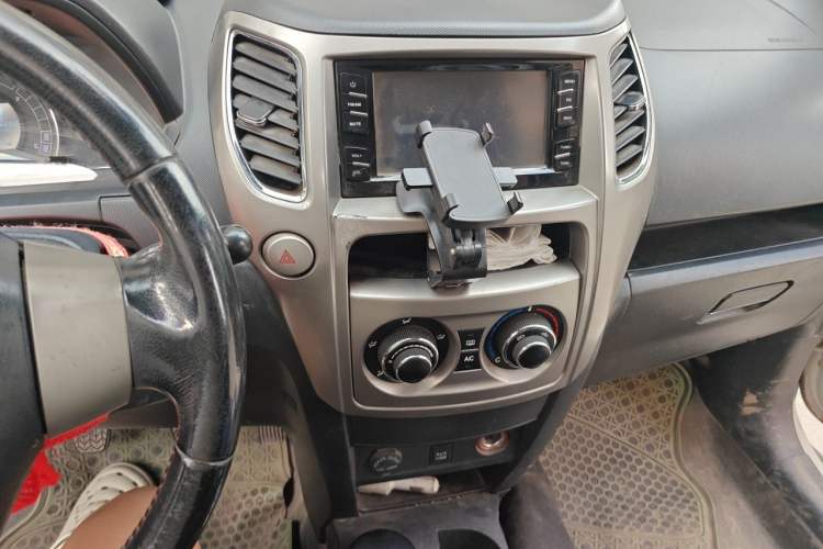 Used Great Wall M4 2012 1.5L Manual Luxury Version Audio And AC Panel