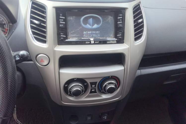 Used Great Wall M4 2012 1.5L Manual Luxury Version Audio And AC Panel